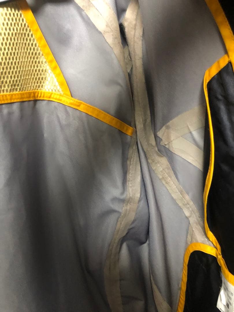 ARTINUS フィッシングスーツ ブラック/イエロー