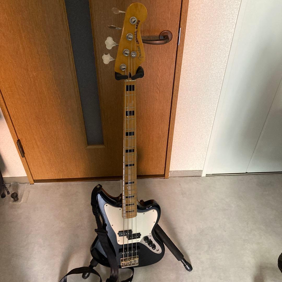 ベース Fender Jaguar Bass