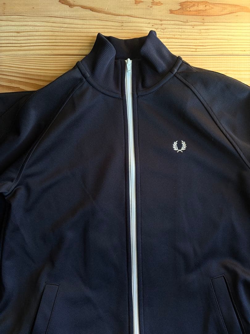 FRED PERRY ネイビージャージ コート
