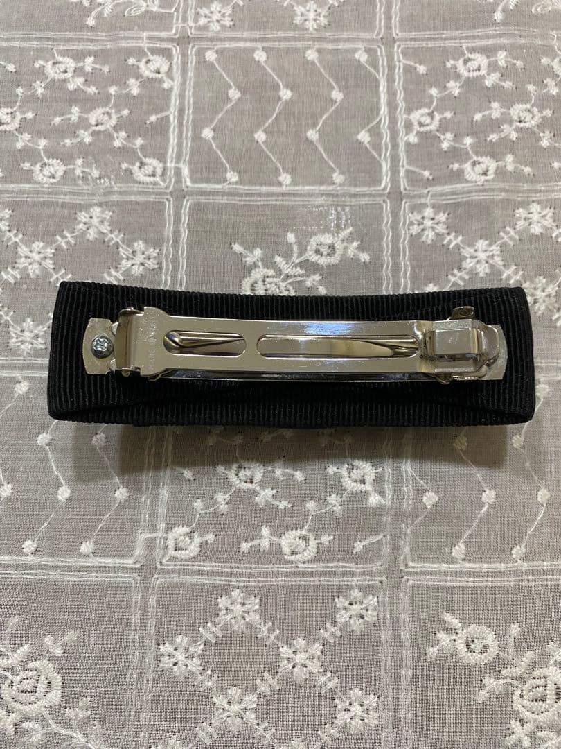 フェラガモ⭐︎バレッタ⭐︎スワロフスキー⭐︎黒⭐︎ヴァラ