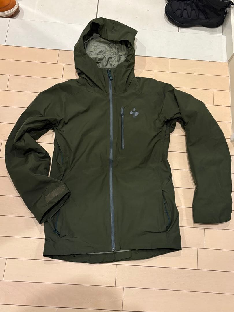 Sweet Protection 上オリーブグリーン 下ブラック サイズS