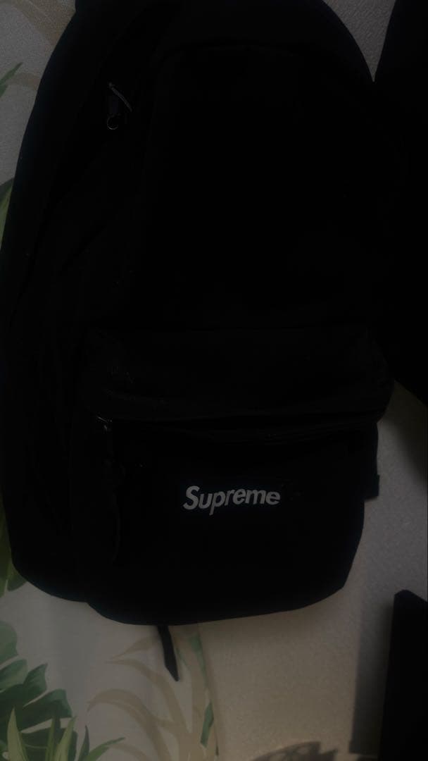 Supreme ブラック リュック・バックパック　キャンパス