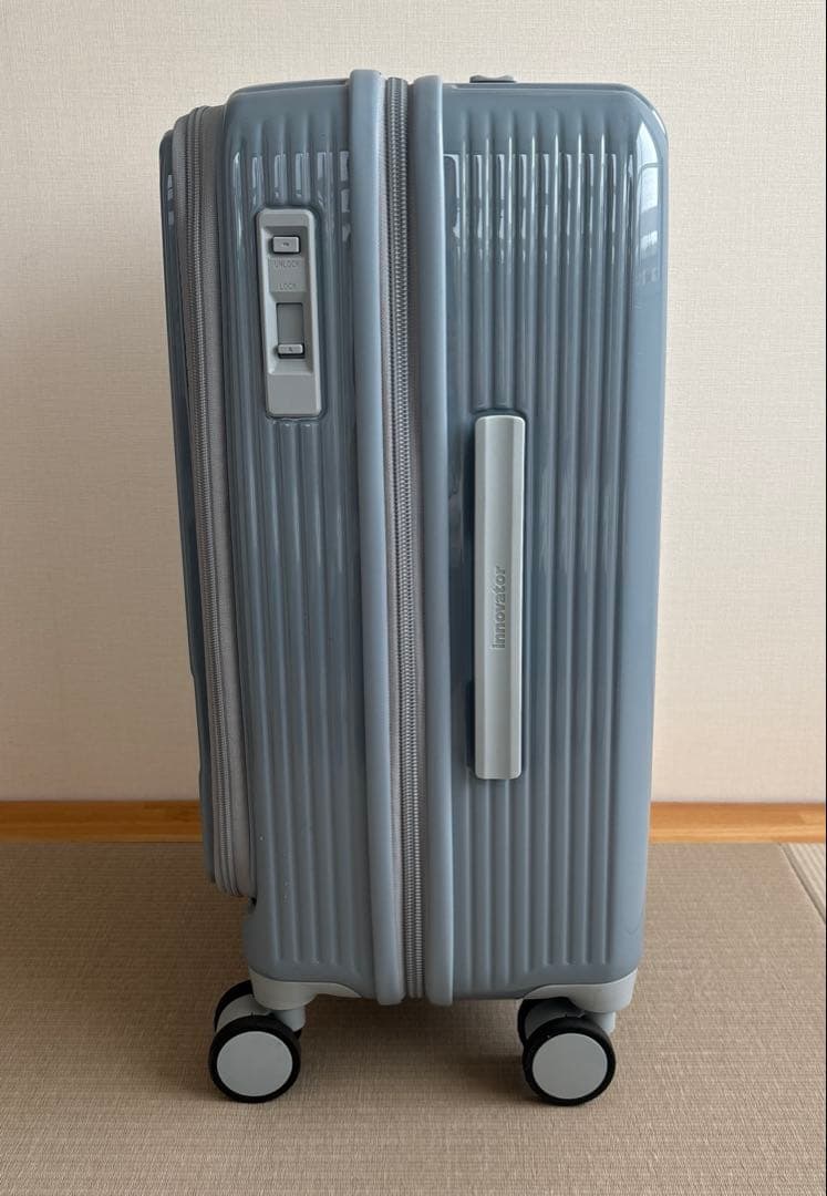 美品 イノベーター スーツケース INV155 55L 鏡面タイプクラウドグレー