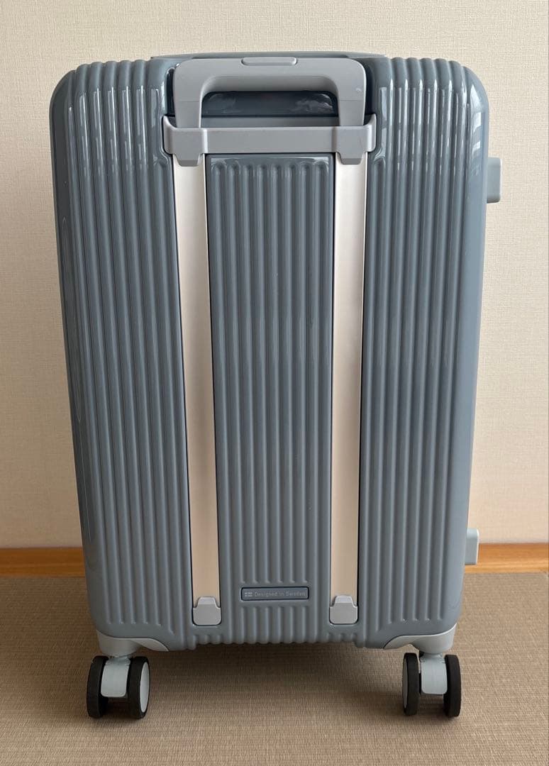 美品 イノベーター スーツケース INV155 55L 鏡面タイプクラウドグレー