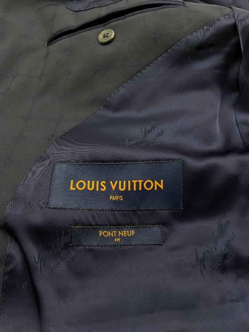 【美品】LOUIS VUITTON モノグラムセットアップスーツ ガーメント付き
