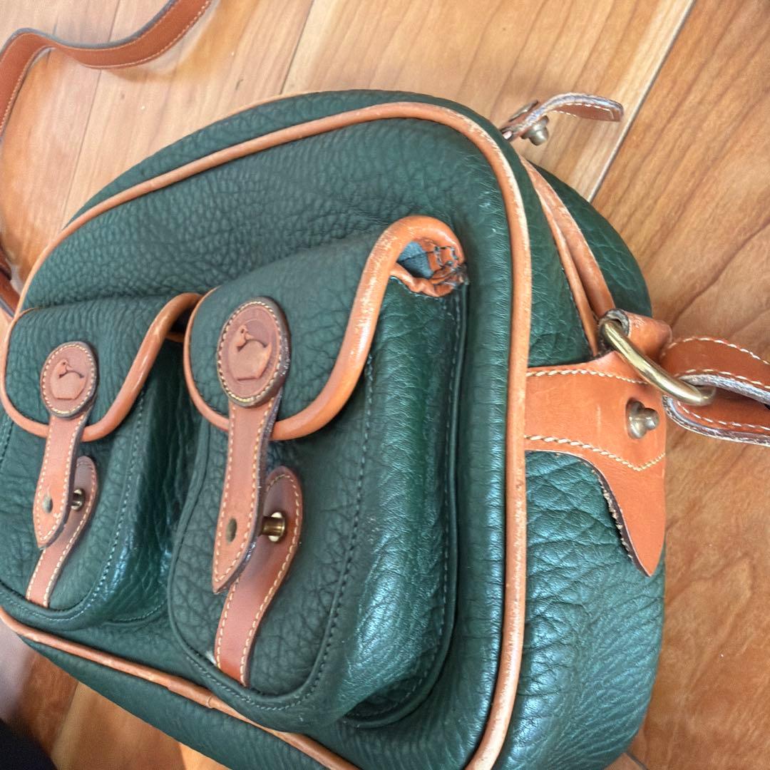 Dooney & Bourke グリーンショルダーバッグ