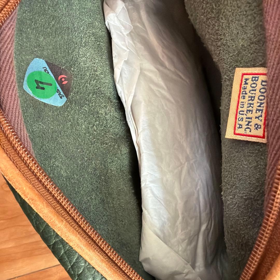 Dooney & Bourke グリーンショルダーバッグ