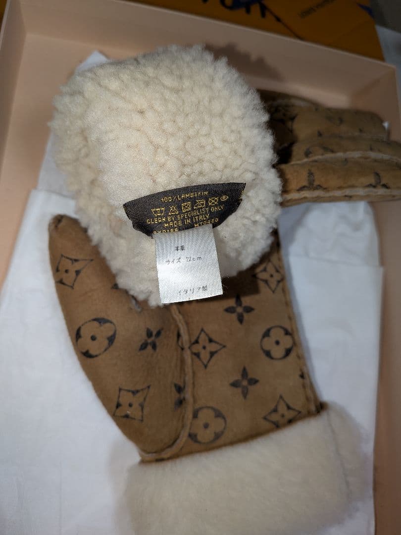 Louis Vuitton モノグラム　シープスキン手袋 Mサイズ(22センチ)