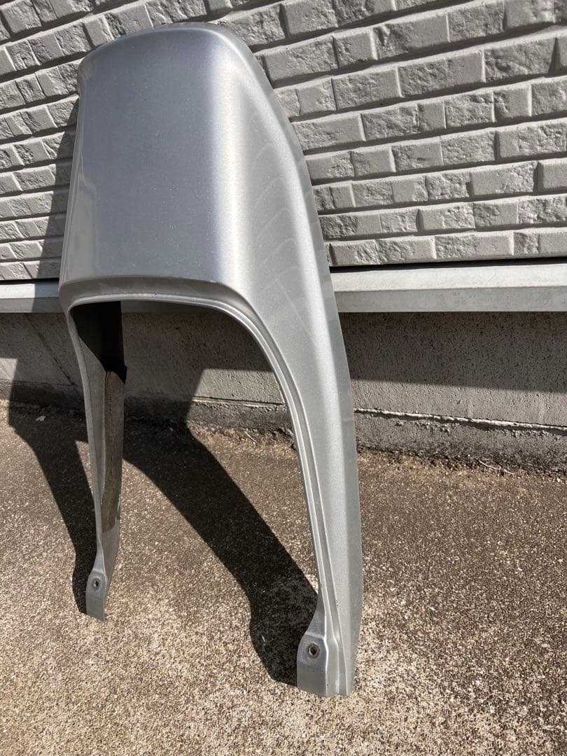 ［美品］ゼファーカイχ 純正テールカウル　シルバー