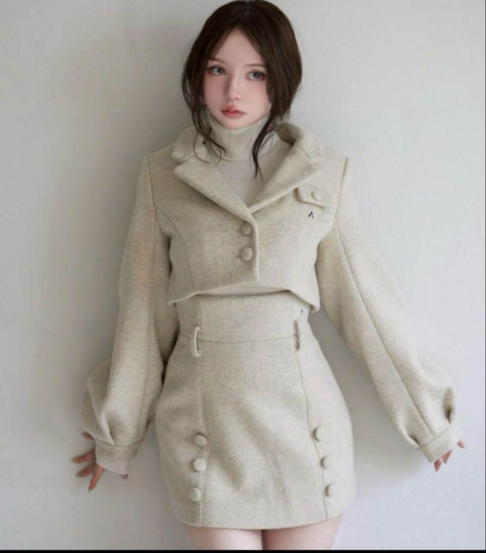 ジャケット・アウター Blair short jacket beige