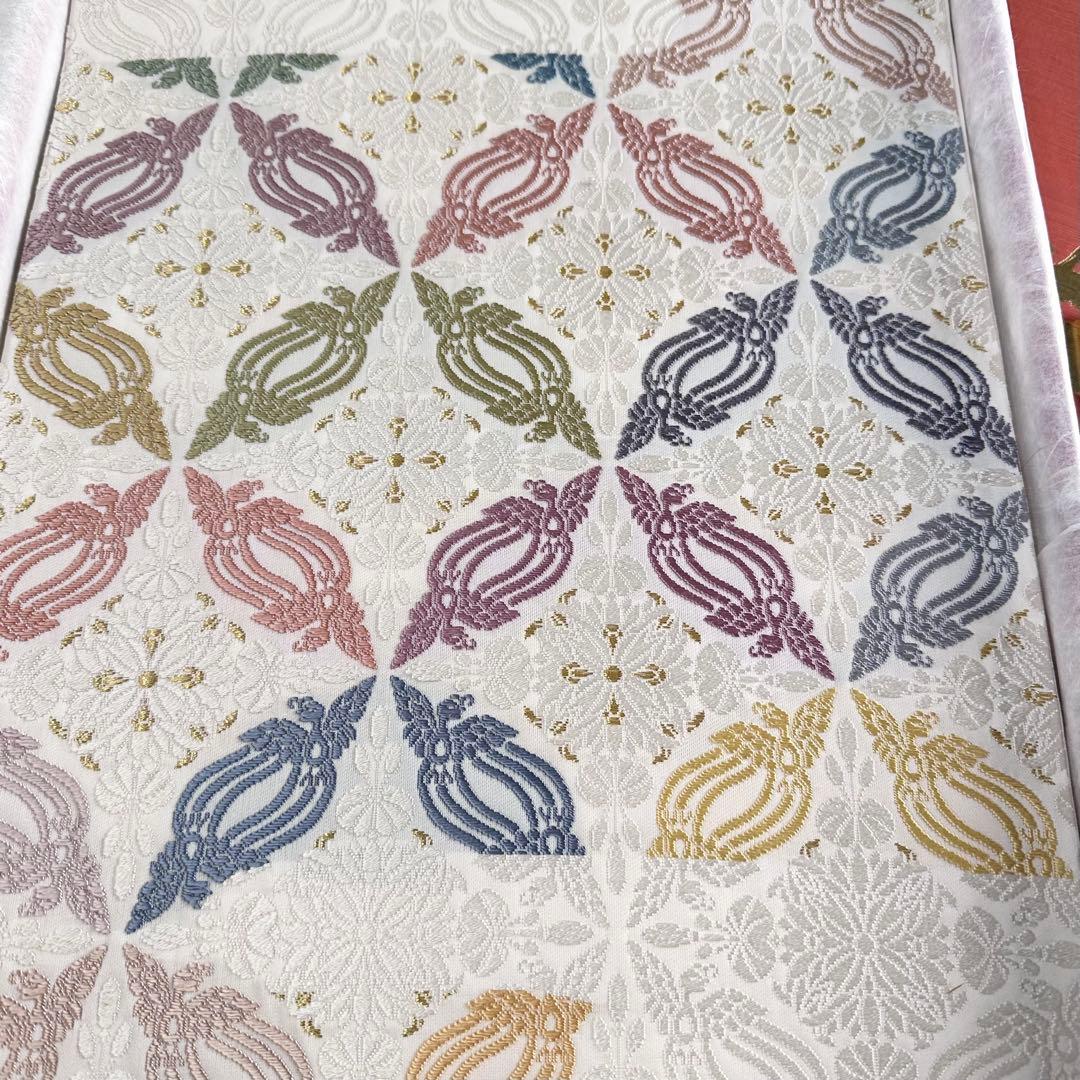 未使用 美しいキモノ掲載柄 華倶楽部 唐織 ひつじ帯 白地七宝繋ぎ正絹六通袋帯