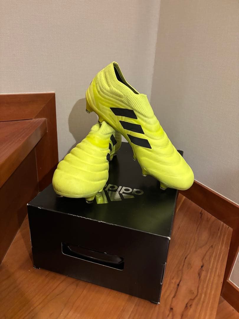 アディダス　コパ 19+ FG サッカースパイク　29cm