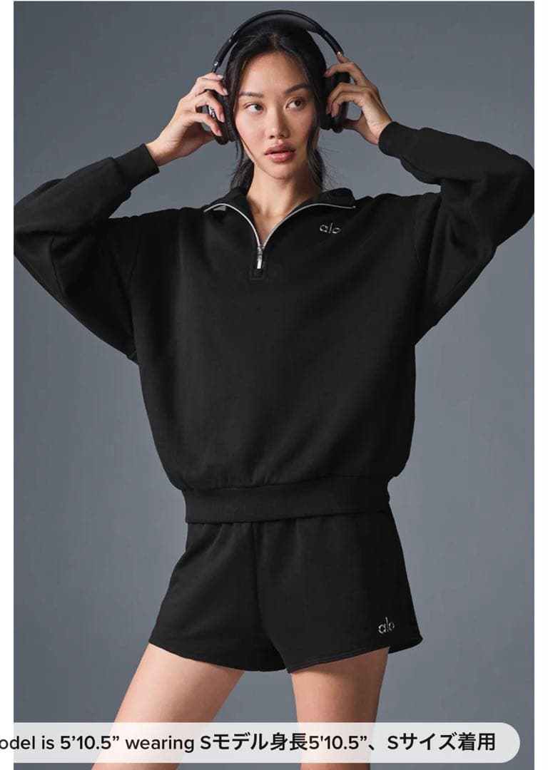 Alo Yoga ブラックショートパンツ XSサイズ