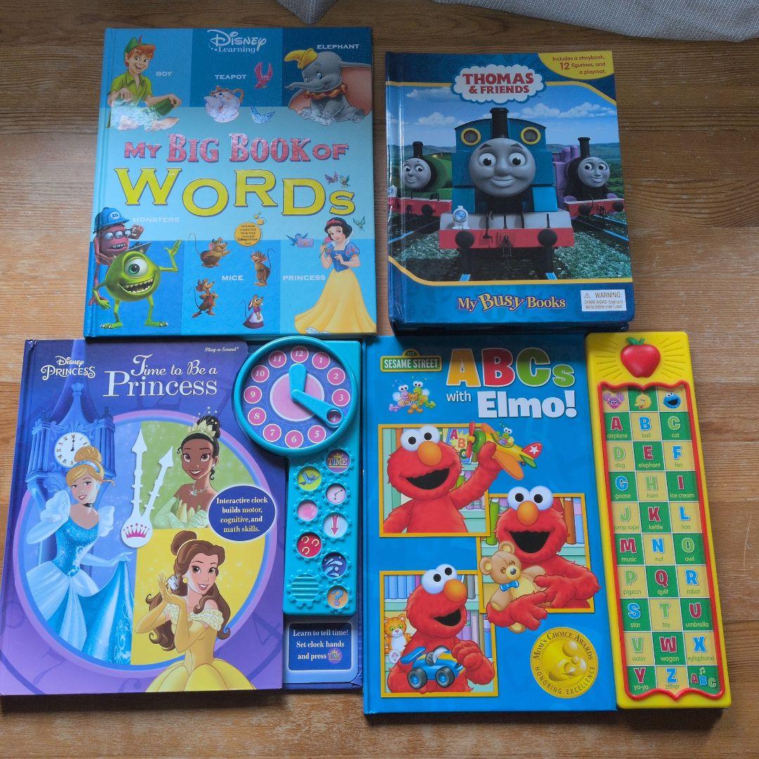 ディズニー　エルモ　音の出る絵本 トーマス　フィギュアプレイマット付き絵本など
