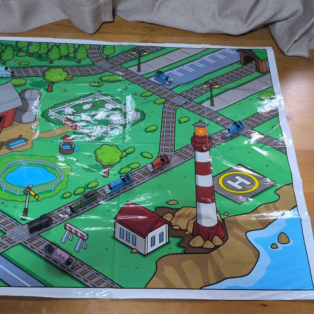 ディズニー　エルモ　音の出る絵本 トーマス　フィギュアプレイマット付き絵本など