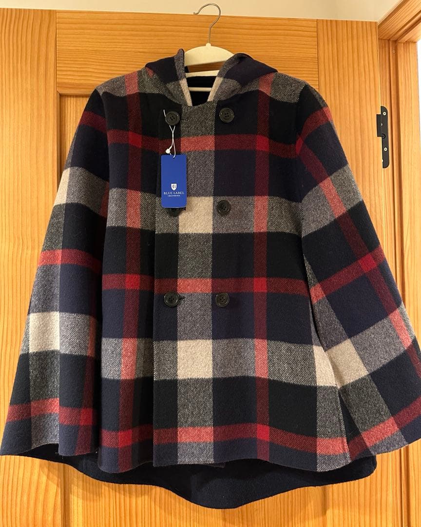 ブルーレーベルクレストブリッジ‪ 両面 リバーシブル ケープコート メガチェック