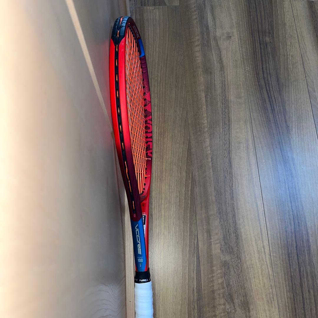 YONEX VCORE 100テニスラケット