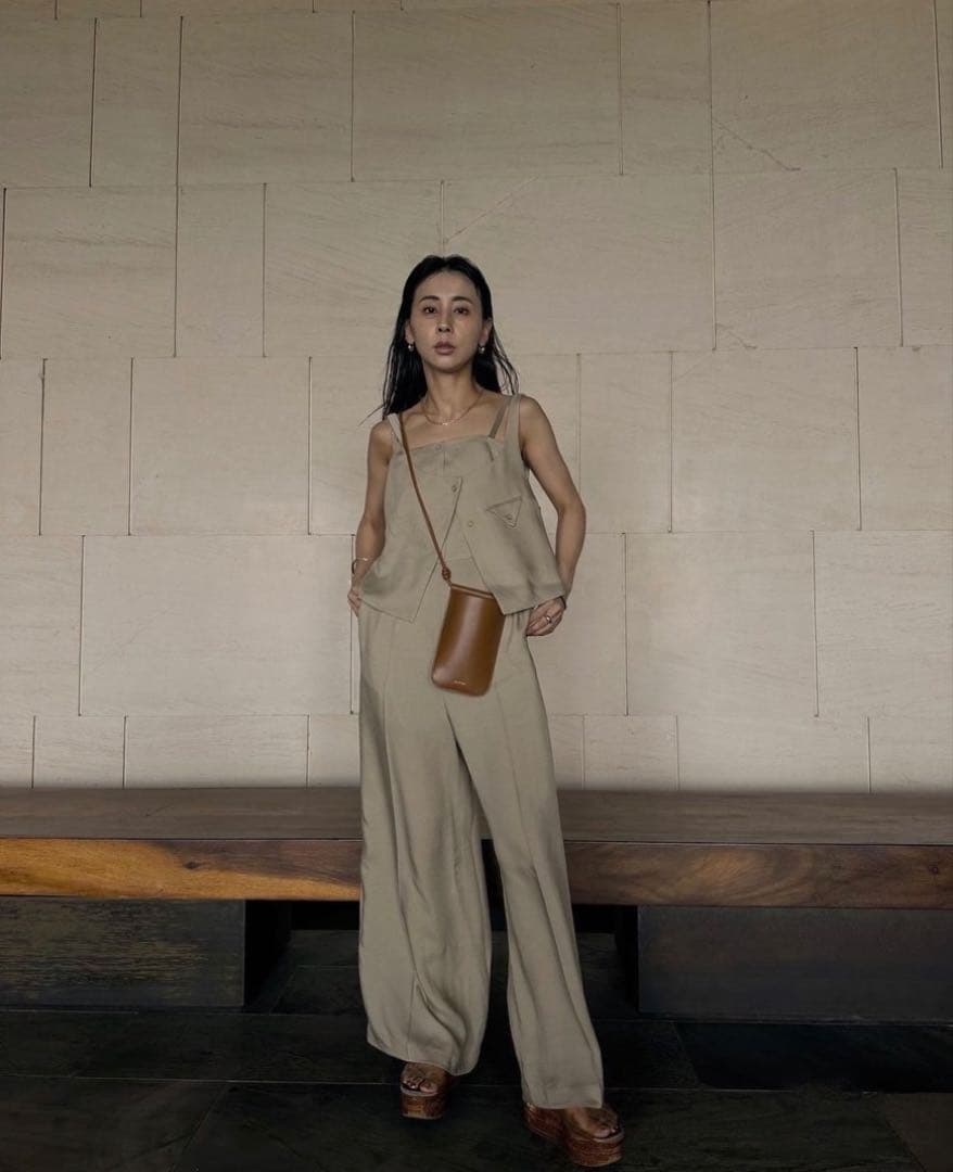 【AMERI】完売商品　VEST SET BARE TOP ROMPERS