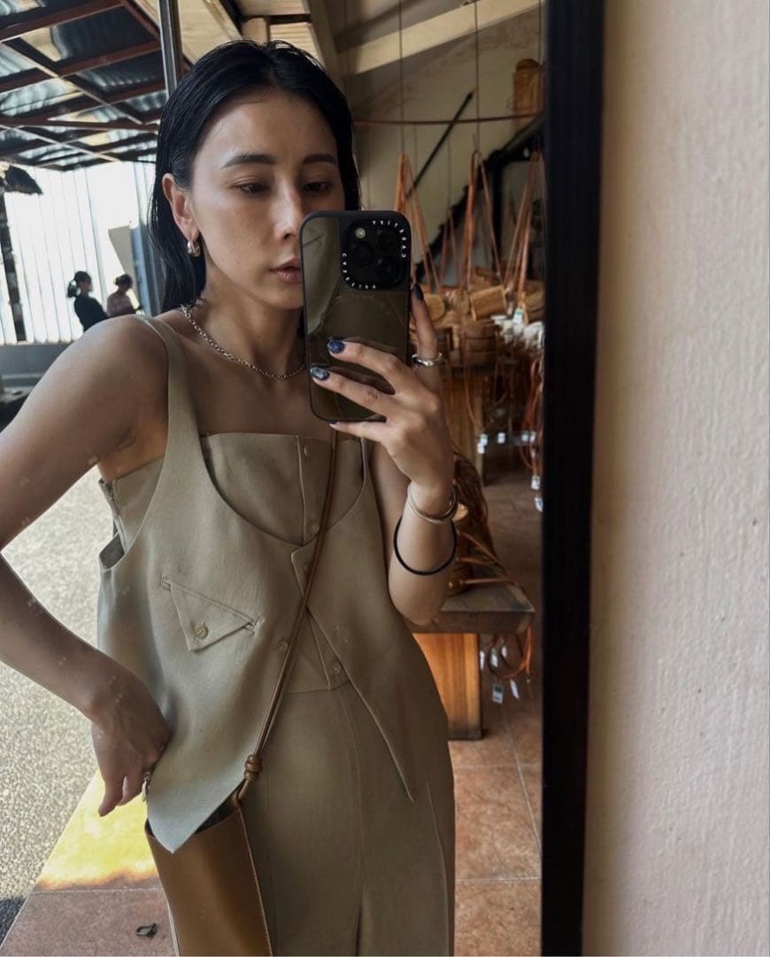 【AMERI】完売商品　VEST SET BARE TOP ROMPERS