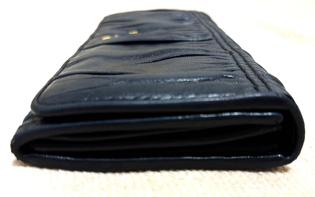 PRADA ブラックレザー 長財布　ギャザー　ゴールド　プラダ財布