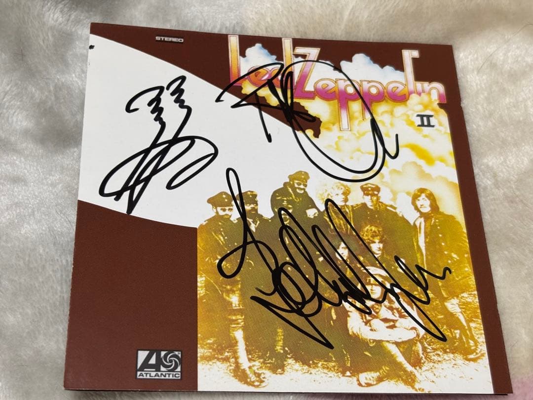 レア　LED ZEPPELIN 直筆サインCD レッド・ツェッペリン