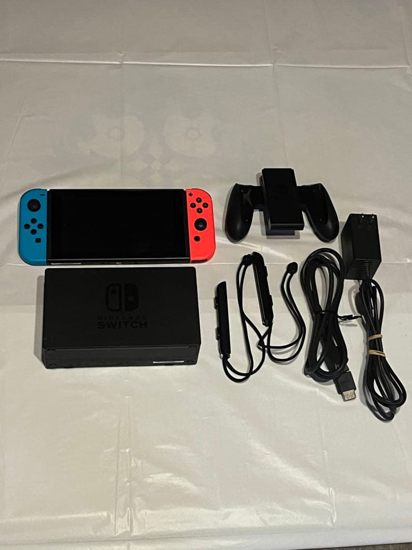 【限定セール価格】Nintendo Switch 本体 青/赤