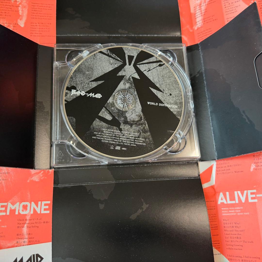 BAND-MAID WORLD DOMINATION 初回生産限定盤ブルーレイ
