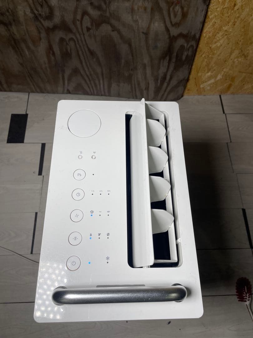 2020年製 cado 除湿機 DH-C7100