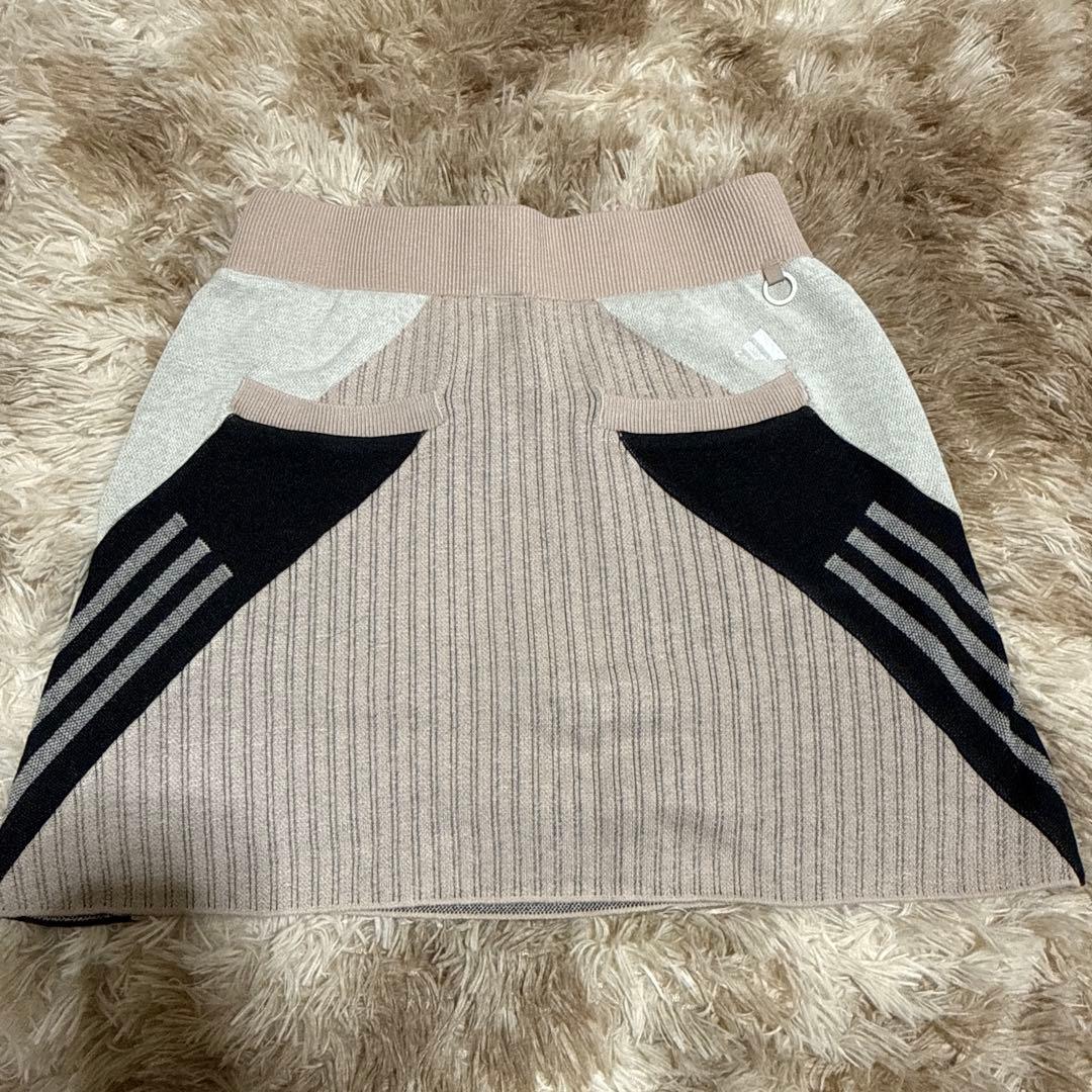 新品タグ付きadidas セーター・トレーナーセットアップ