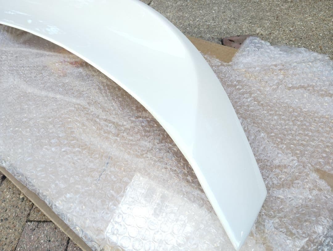 ZN6 86 BRZ トランクスポイラー　リアウイング　パールホワイト塗装済新品