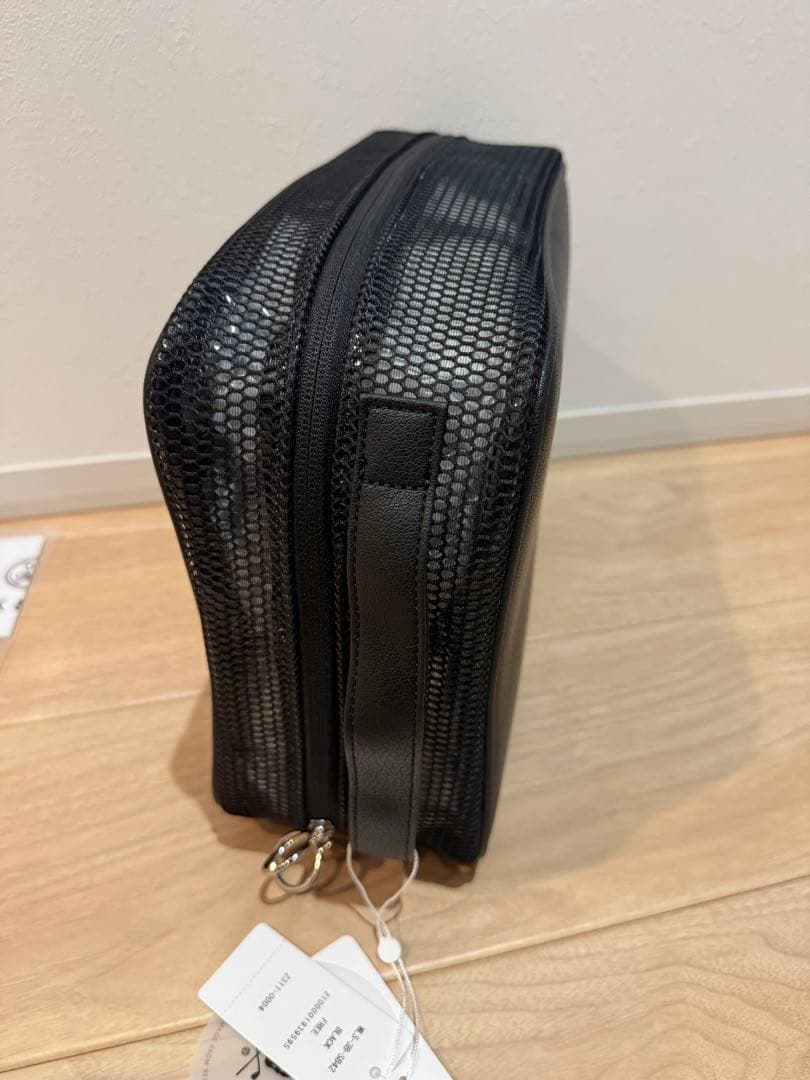 マークアンドロナ　シューズバッグ