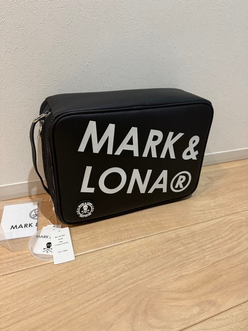 マークアンドロナ　シューズバッグ