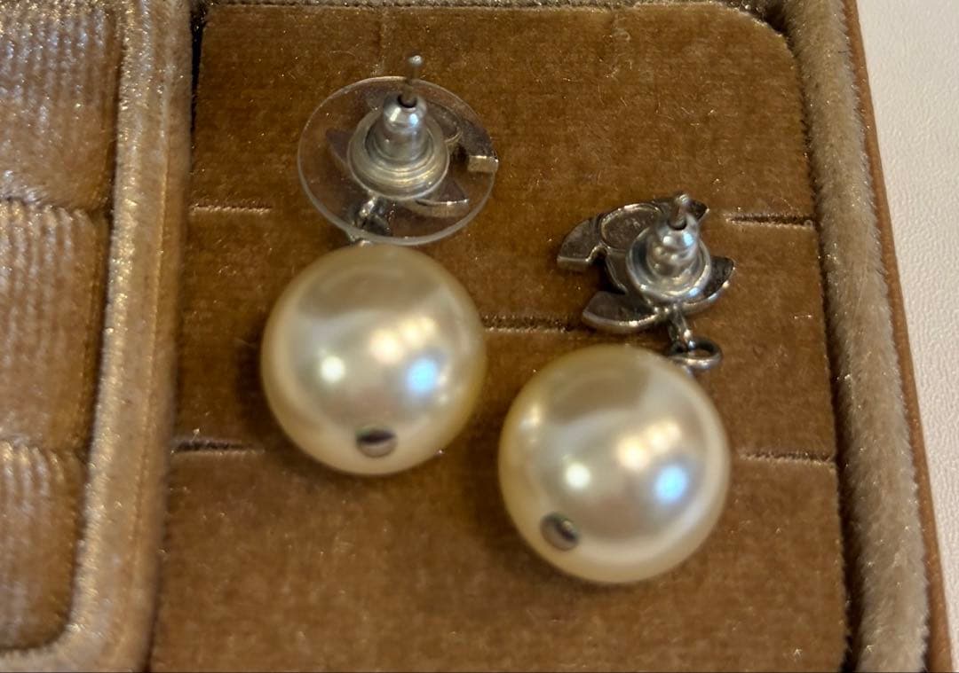 CHANEL パール ピアス