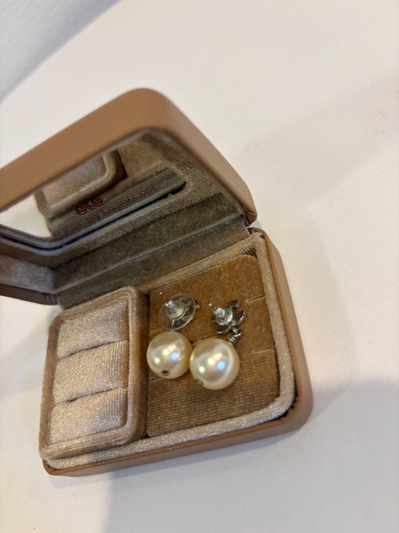 CHANEL パール ピアス