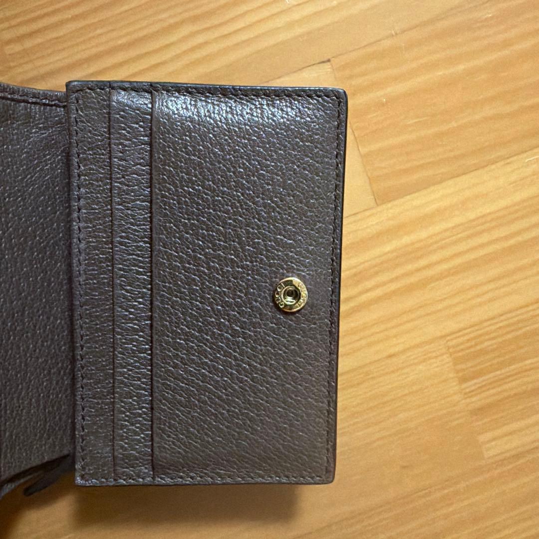 GUCCI 二つ折り財布 箱付き