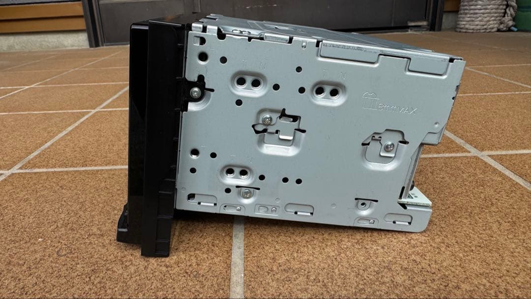 Pioneer carrozzeria 楽ナビ AVIC-RL901 8インチ