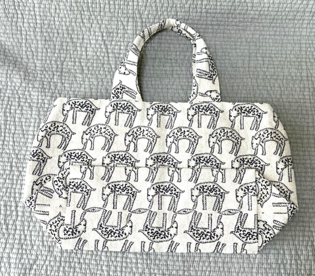 ミナペルホネン　パニーニバッグ　count