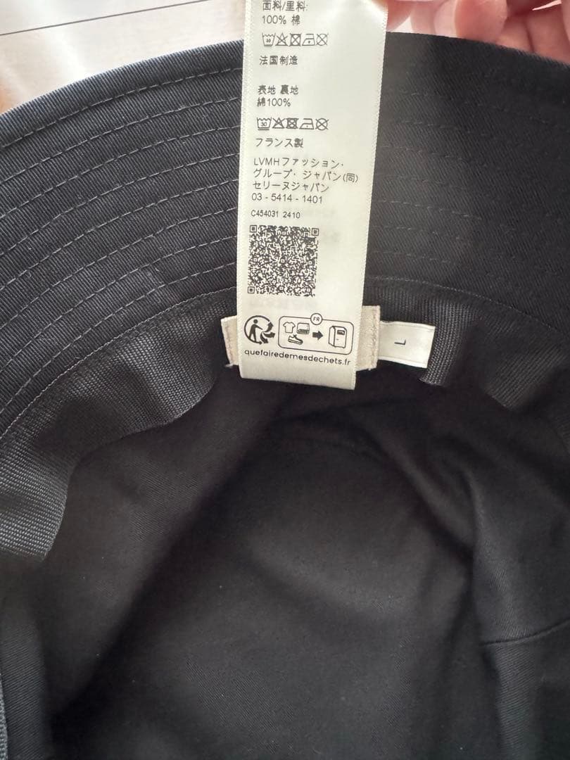 1回1〜2時間使用！極美品！箱付き！CELINE トリオンフバケットハット L