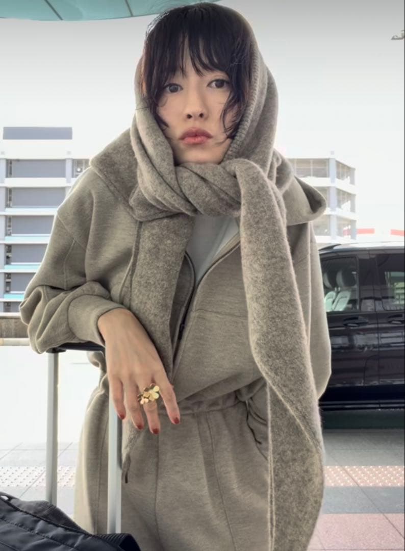 CLANE HOODED SWEAT ALL IN ONE BEIGE 1番