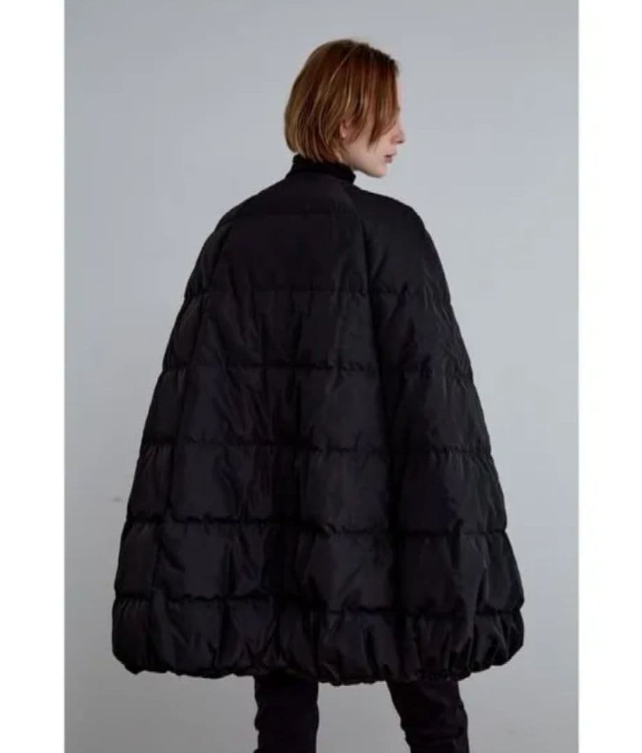 【美品】LE PHIL ルフィル パッフィーダウン ケープ ポンチョ 黒 0