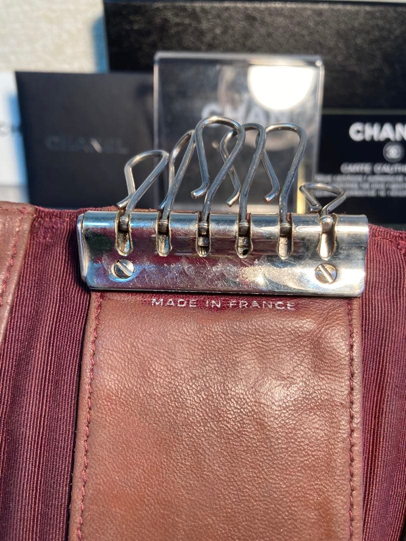 ［正規品］CHANELマトラッセ6連キーケース　シリアルシールあり