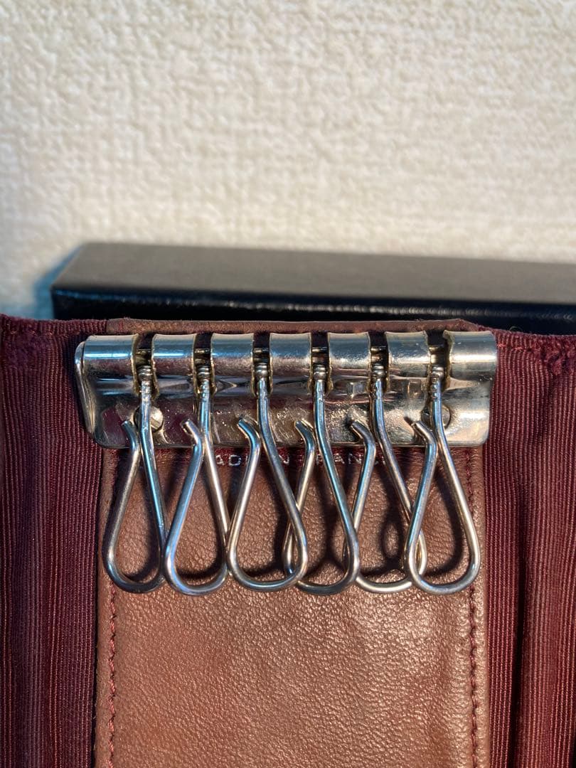 ［正規品］CHANELマトラッセ6連キーケース　シリアルシールあり