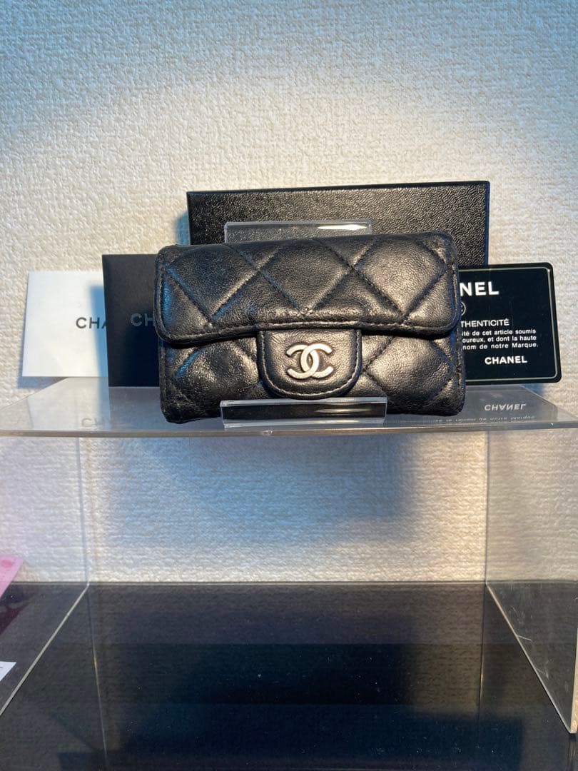 ［正規品］CHANELマトラッセ6連キーケース　シリアルシールあり