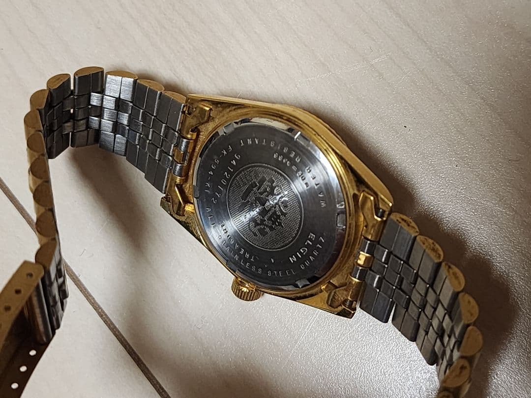 ゴールド 金属ベルト 時計 ダイヤモンド風