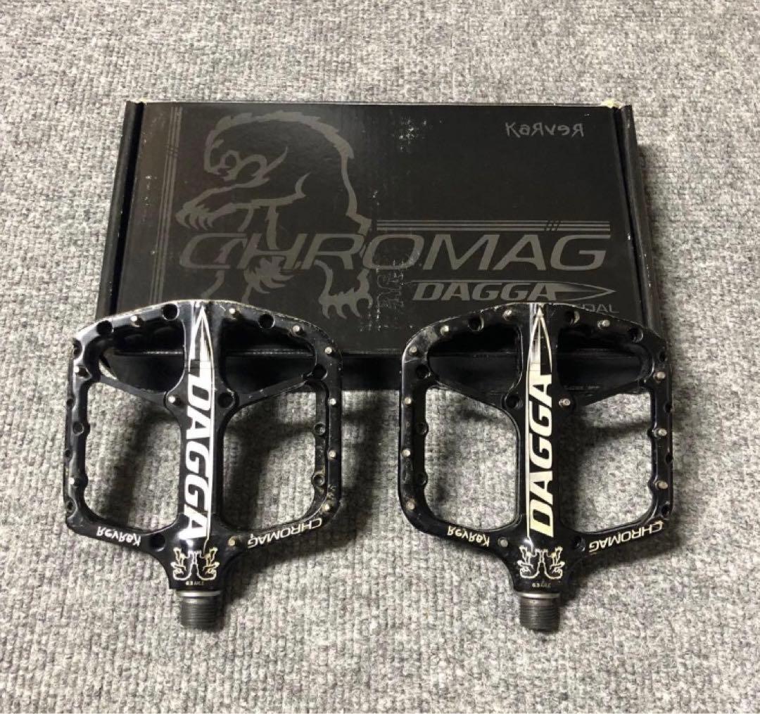 CHROMAGフラットペダル【DAGGA】