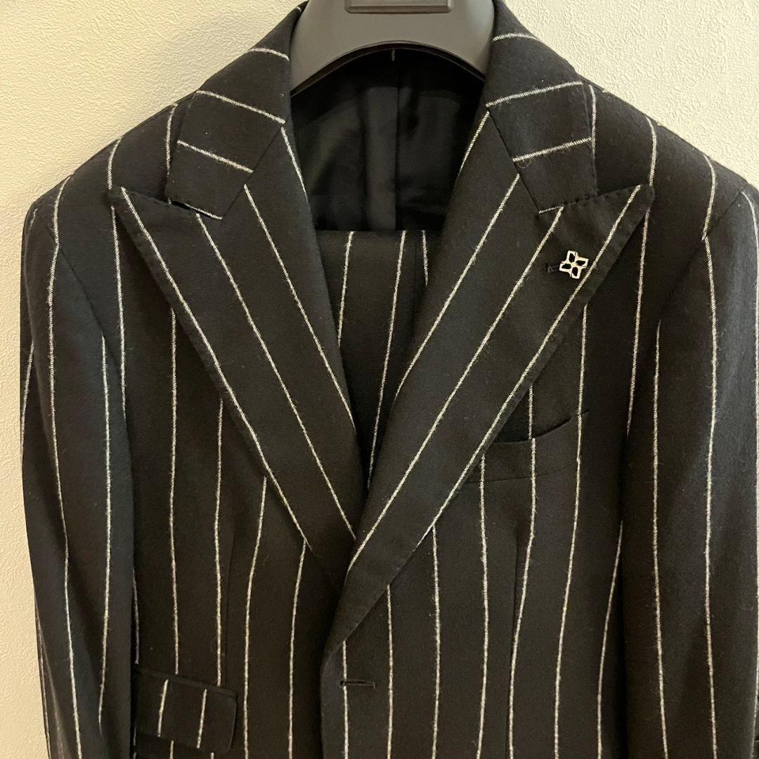 タリアトーレ　TAGLIATORE ブラックストライプ ビジネススーツ