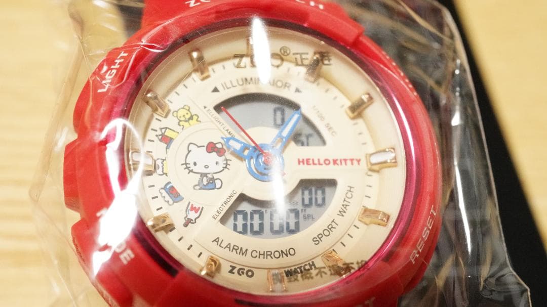 ハローキティ チャイナ服 Gショック風 サンリオ 腕時計 限定 海外 コラボ
