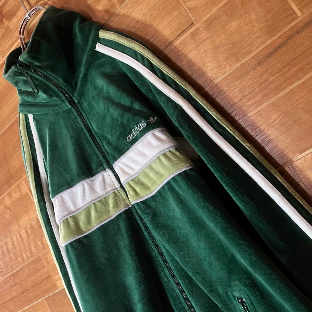 adidas トラックジャケット　ジャージ　ベロア　緑　白　松村北斗 XL