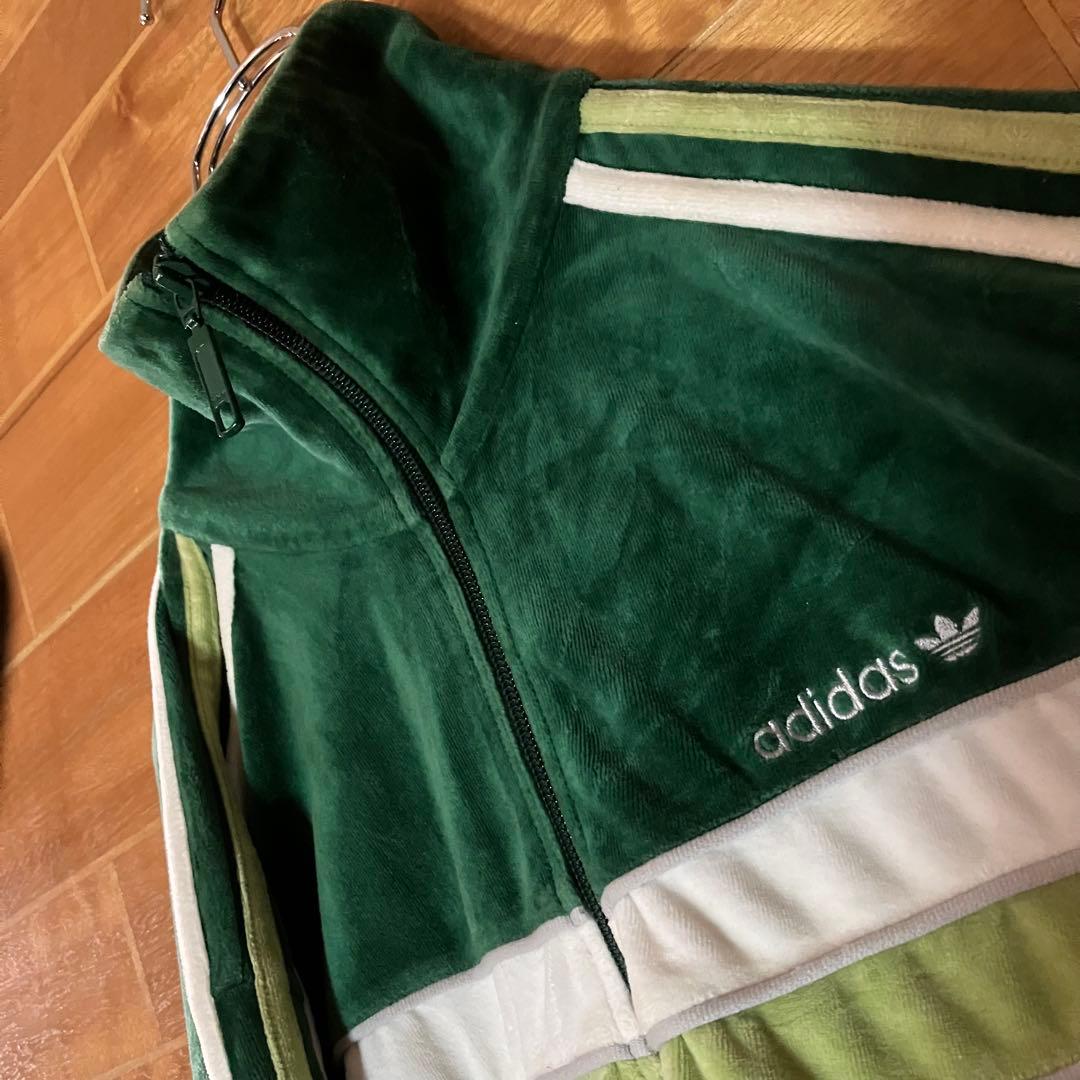 adidas トラックジャケット　ジャージ　ベロア　緑　白　松村北斗 XL