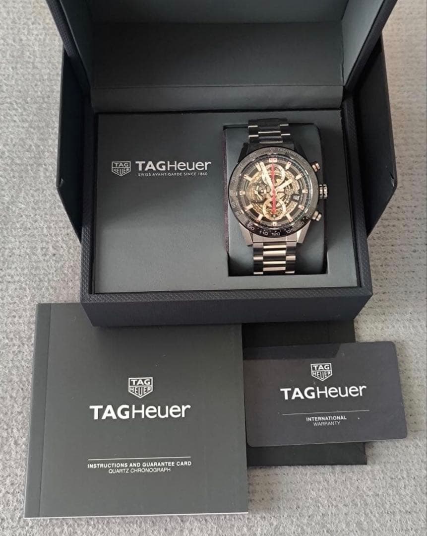 TAG HEUER CAR201V カレラ クロノグラフ キャリバーホイヤー01